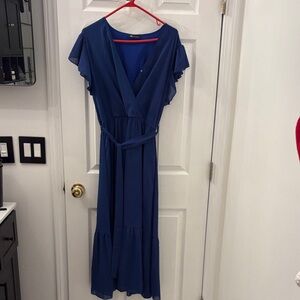 Blue midi dress. Size L